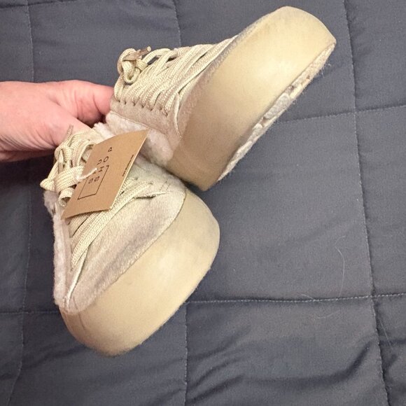 ShuShop Pamela Sneaker - Size: 7.5 - NIB - Picture 8 of 16